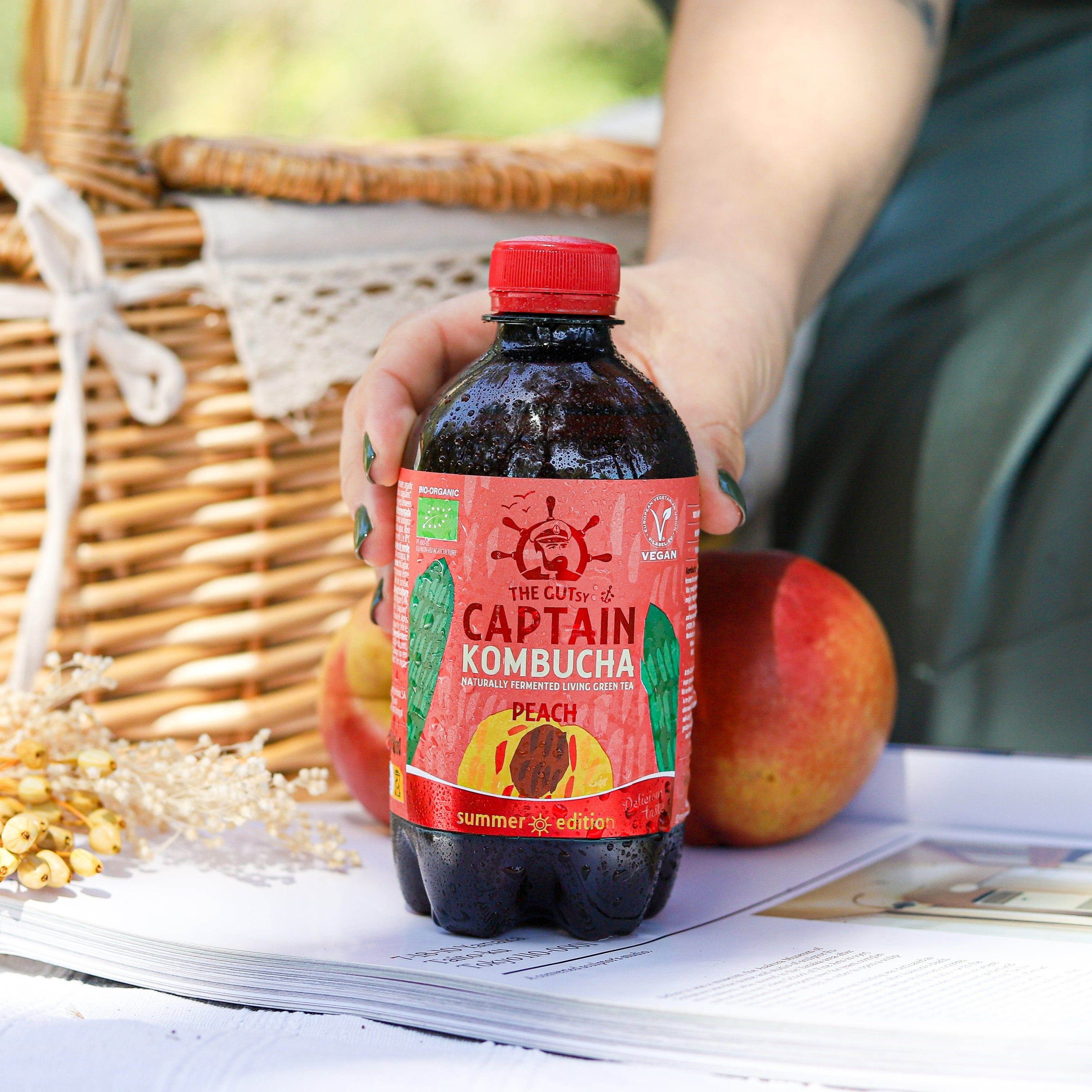 GUTsy Captain Kombucha - Zomerperzik 12 x 400ml